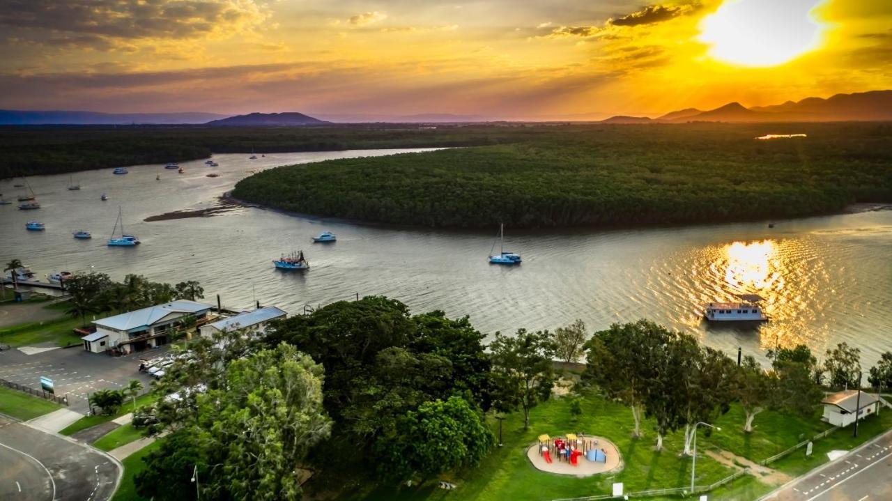 Lucinda Fishing Lodge Екстериор снимка