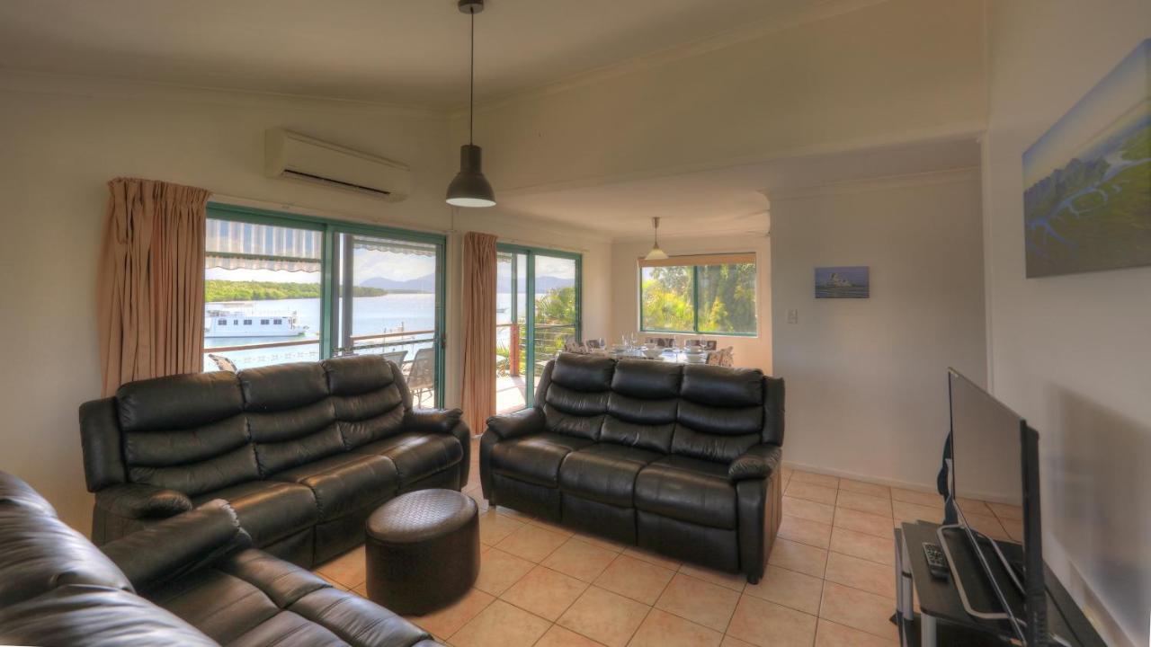 Lucinda Fishing Lodge Екстериор снимка